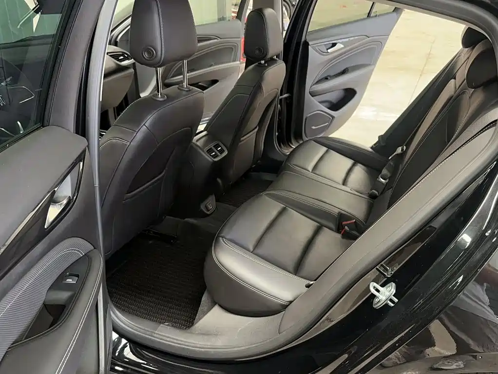 Buick Regal — фото 17