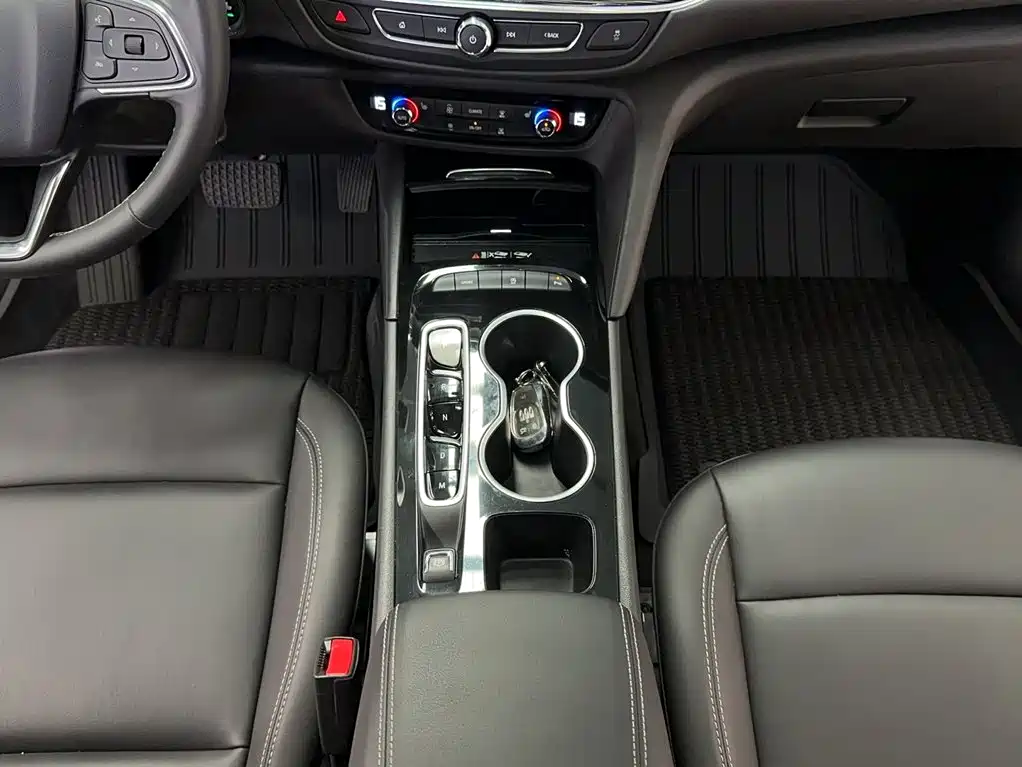 Buick Regal — фото 10