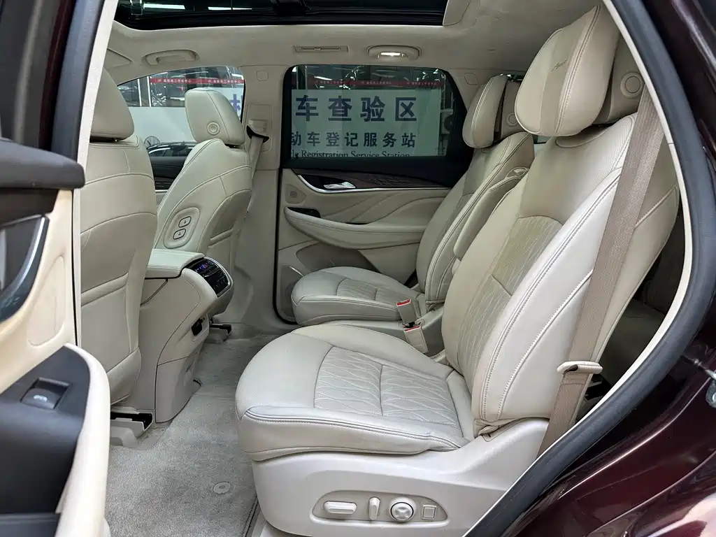 Buick Enclave — фото 13