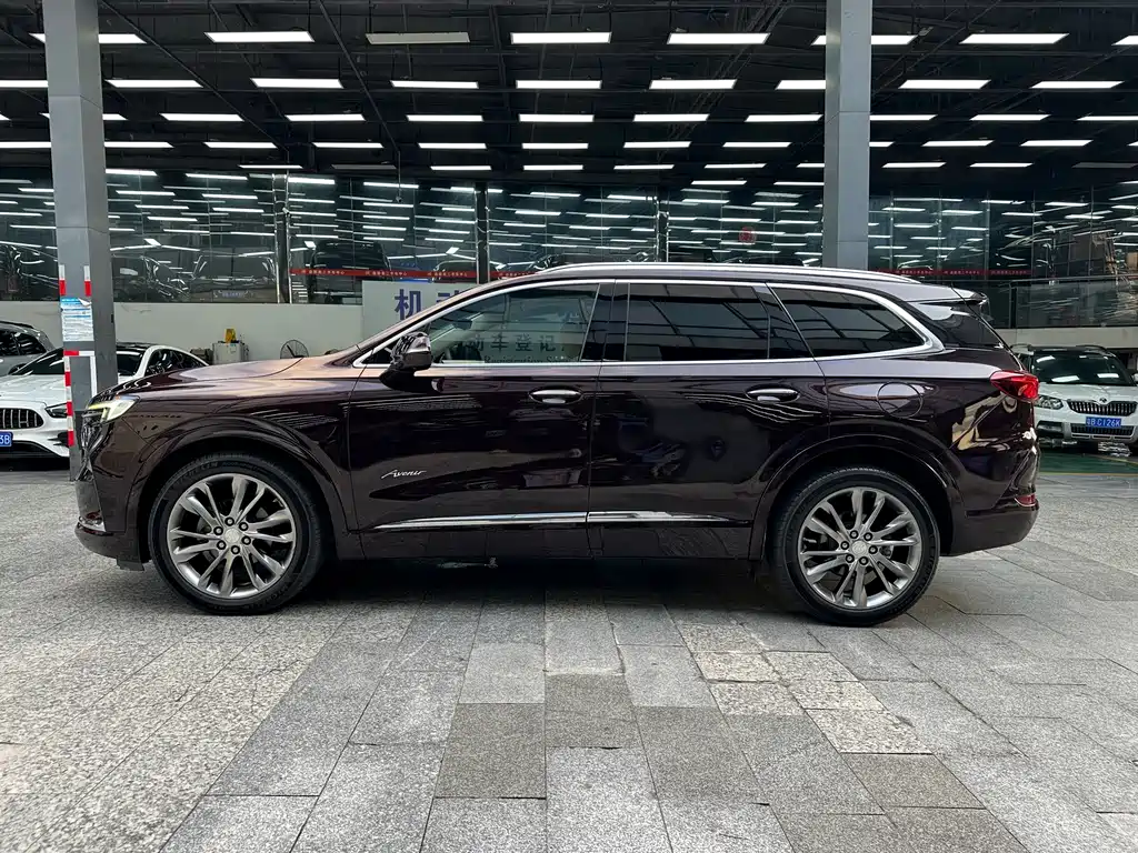 Buick Enclave — фото 19