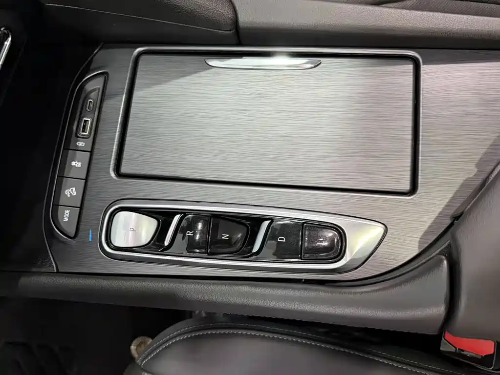 Buick Enclave — фото 11