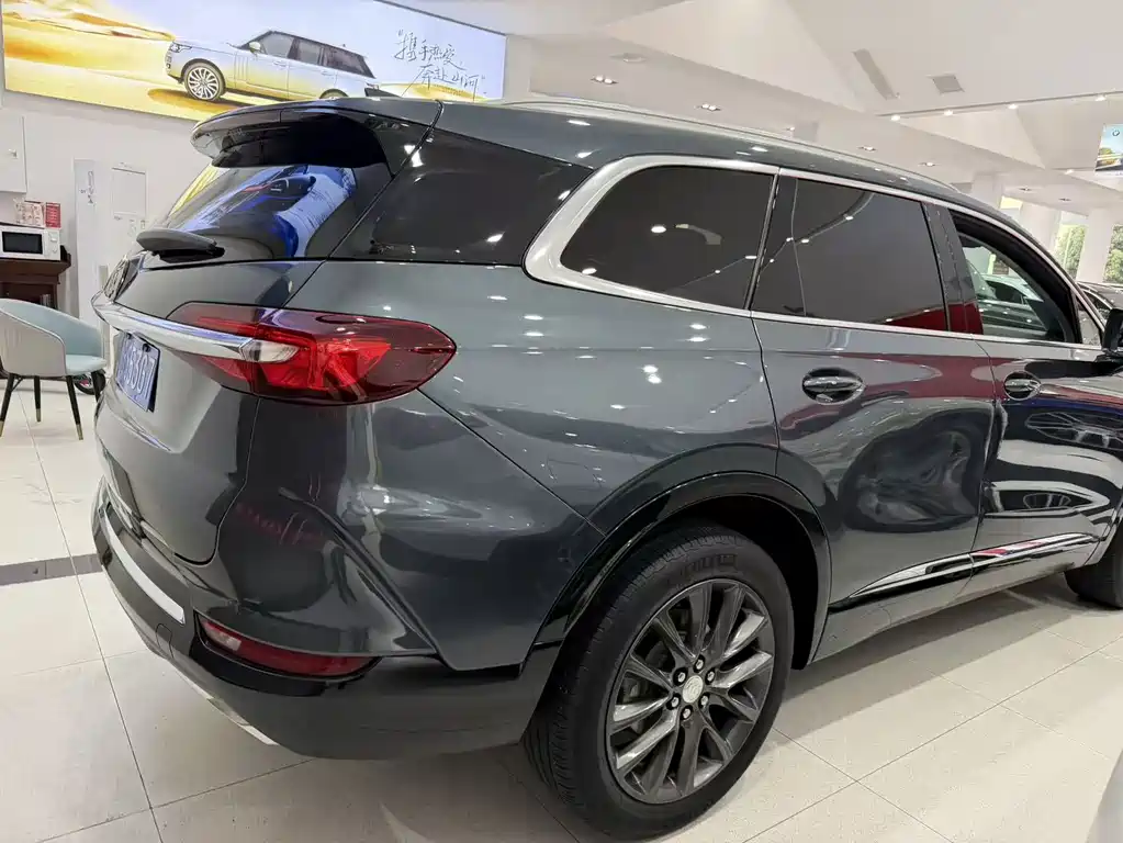 Buick Enclave — фото 9