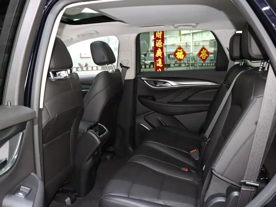 Buick Enclave — фото 11