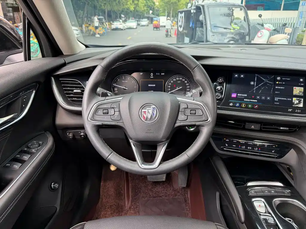 Buick Envision Plus — фото 14