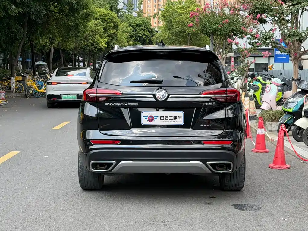 Buick Envision Plus — фото 5