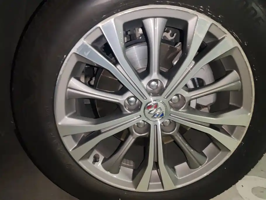 Buick Envision Plus — фото 6