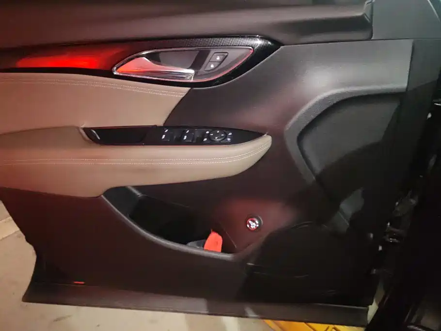 Buick Envision Plus — фото 7