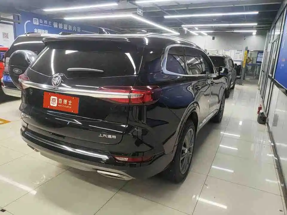 Buick Enclave — фото 2