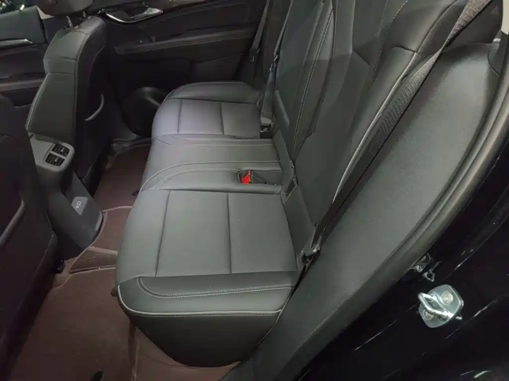Buick Envision Plus — фото 17