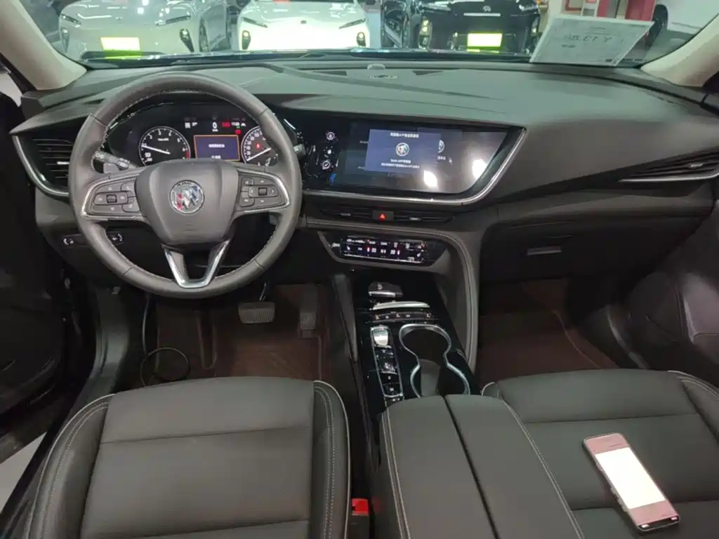 Buick Envision Plus — фото 10
