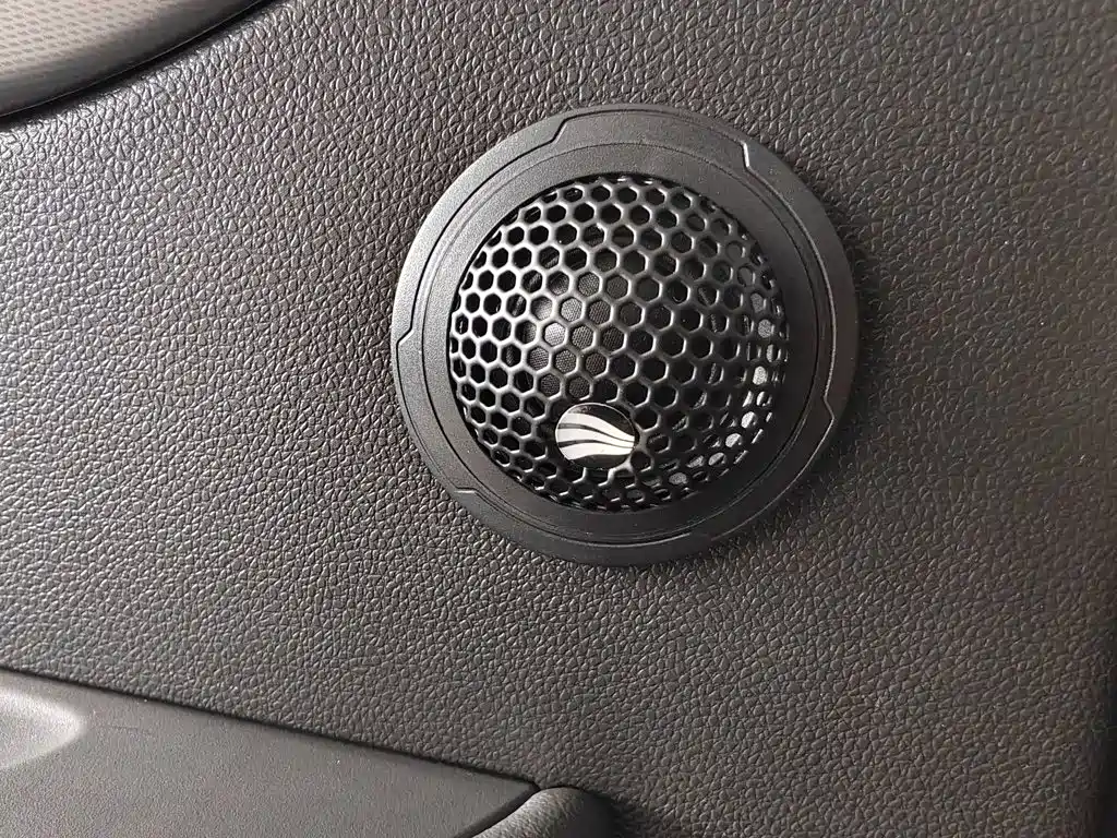Buick Envision Plus — фото 15