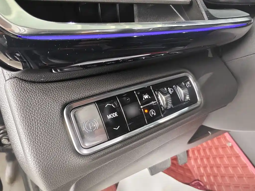 Buick Envision Plus — фото 10