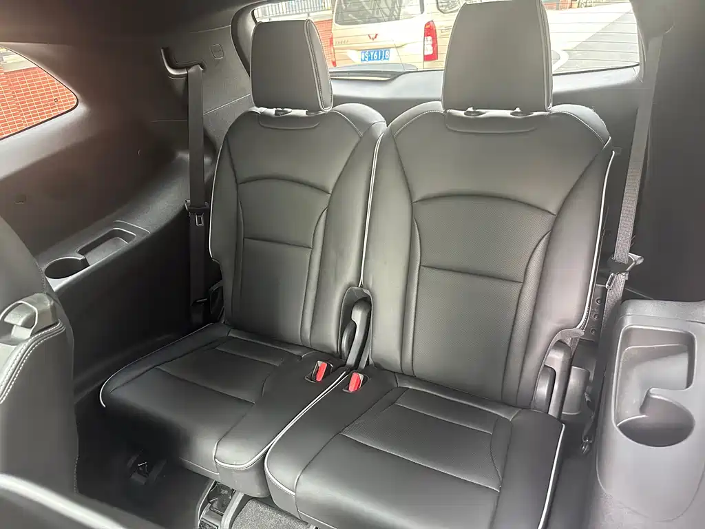 Buick Enclave — фото 18