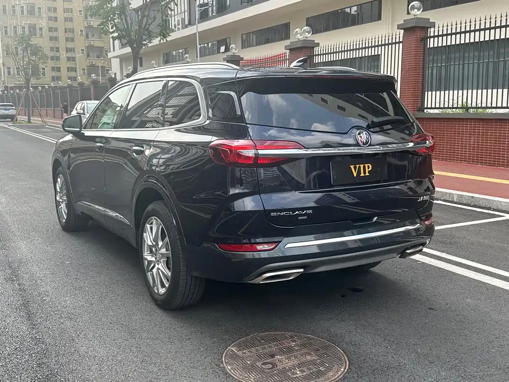 Buick Enclave — фото 4