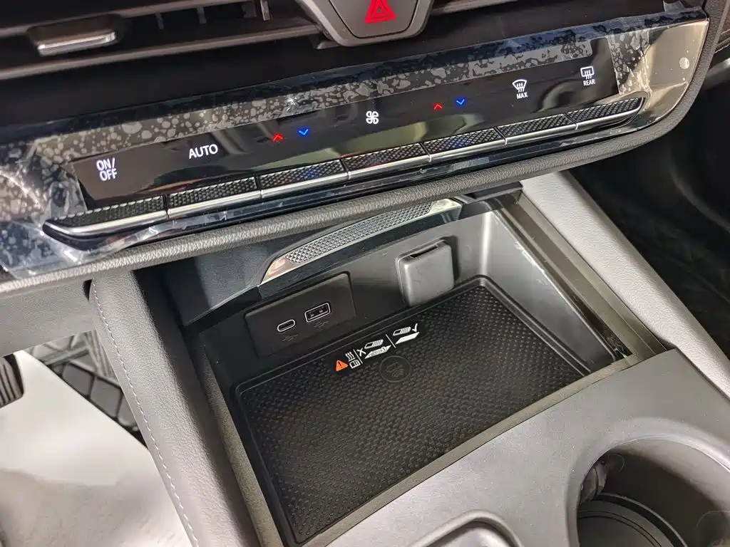 Buick Envision Plus — фото 24