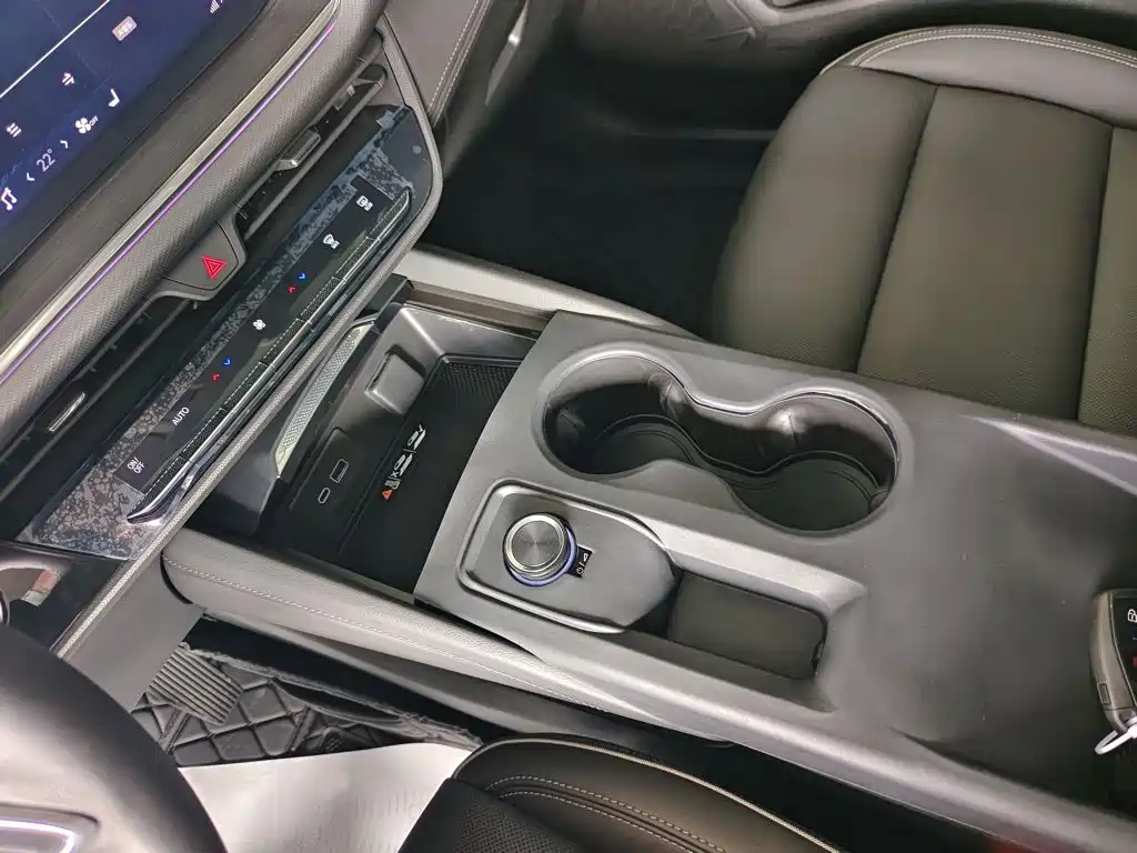 Buick Envision Plus — фото 25