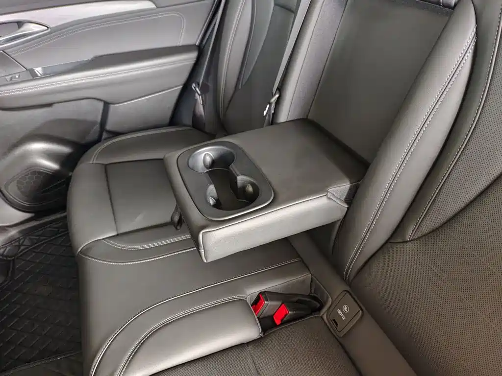 Buick Envision Plus — фото 9