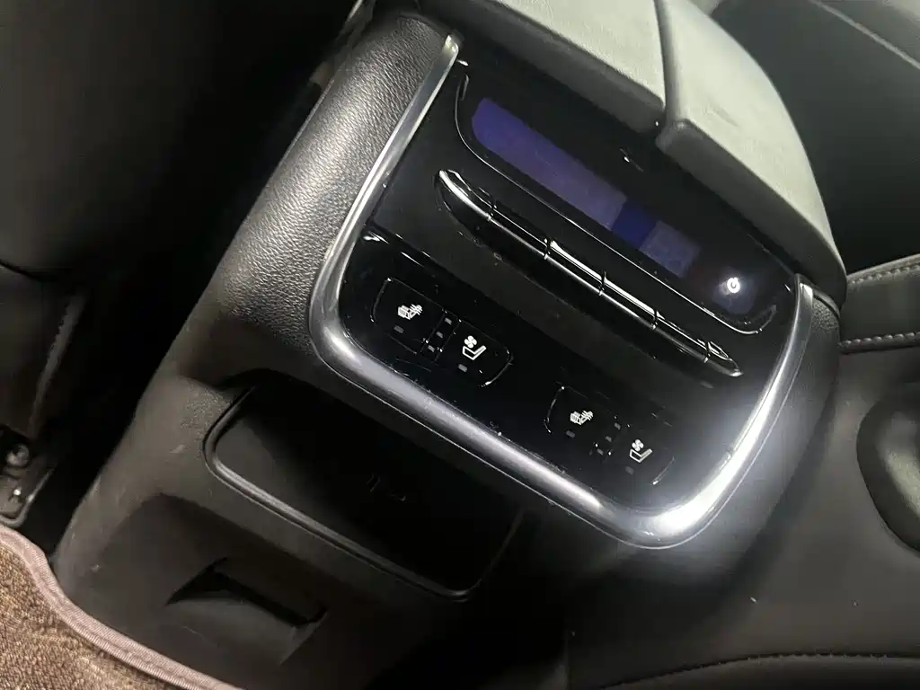 Buick Enclave — фото 10