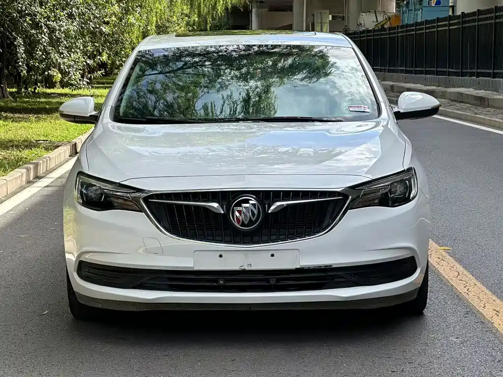 Buick Excelle — фото 2