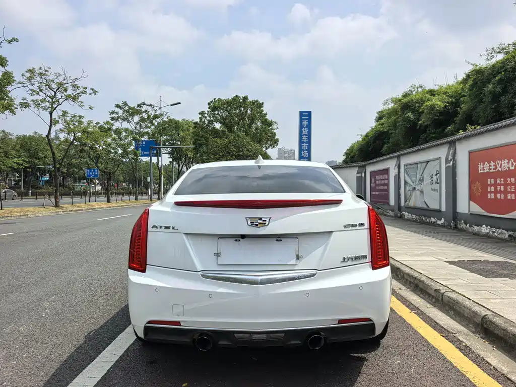 Cadillac ATS-L — фото 18