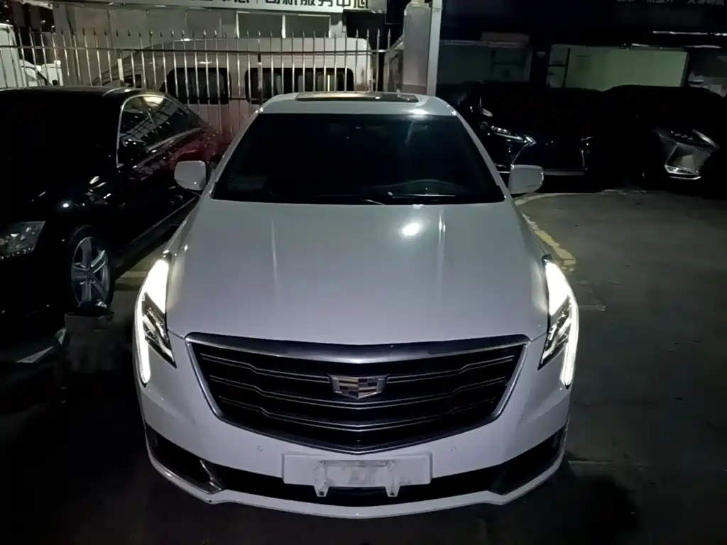 Cadillac XTS — фото 3