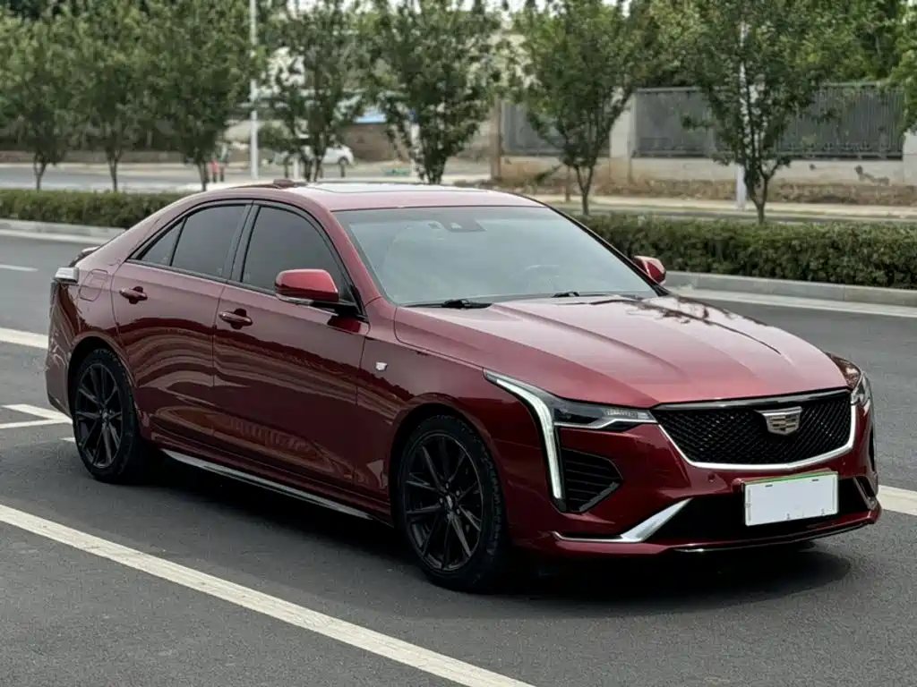 Cadillac CT4 — фото 14