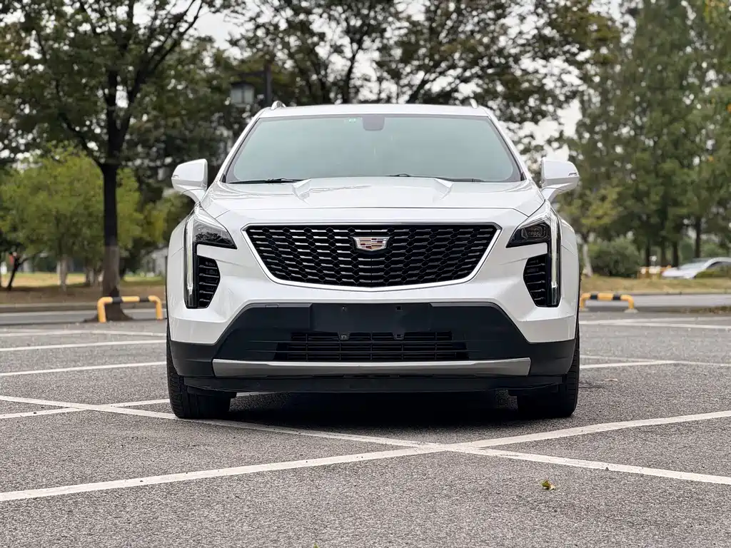 Cadillac XT4 — фото 2
