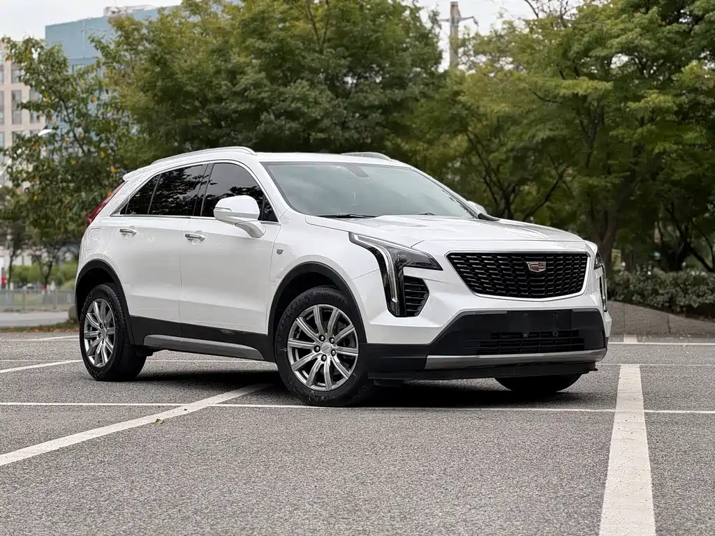 Cadillac XT4 — фото 17