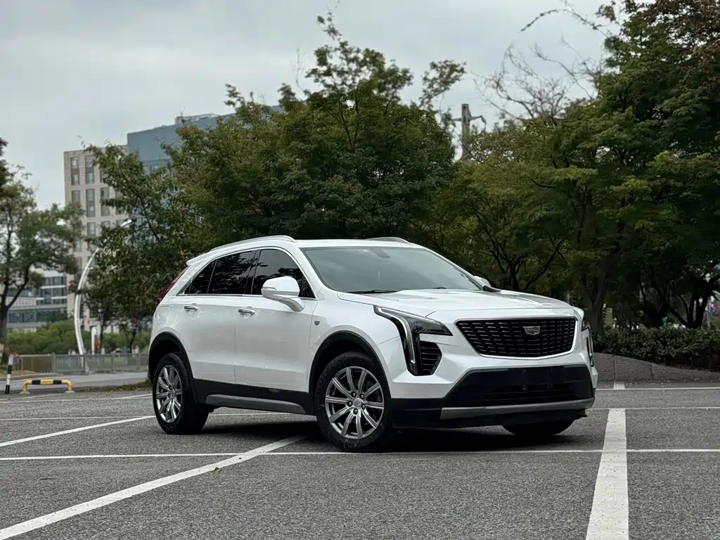 Cadillac XT4 — фото 18