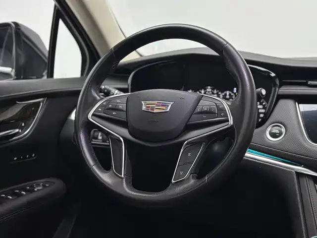 Cadillac XT5 — фото 7