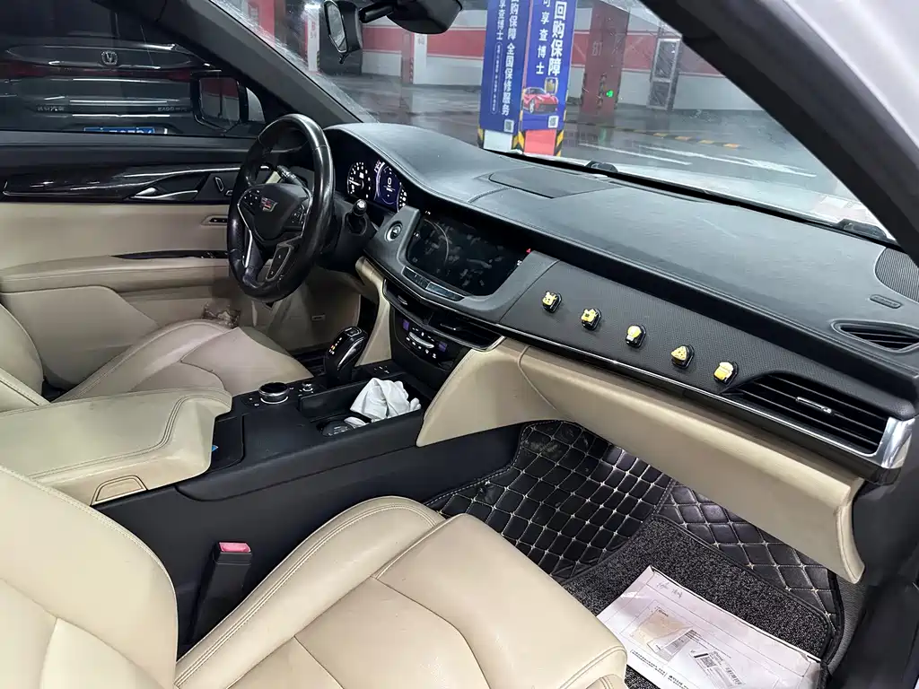 Cadillac CT6 — фото 11