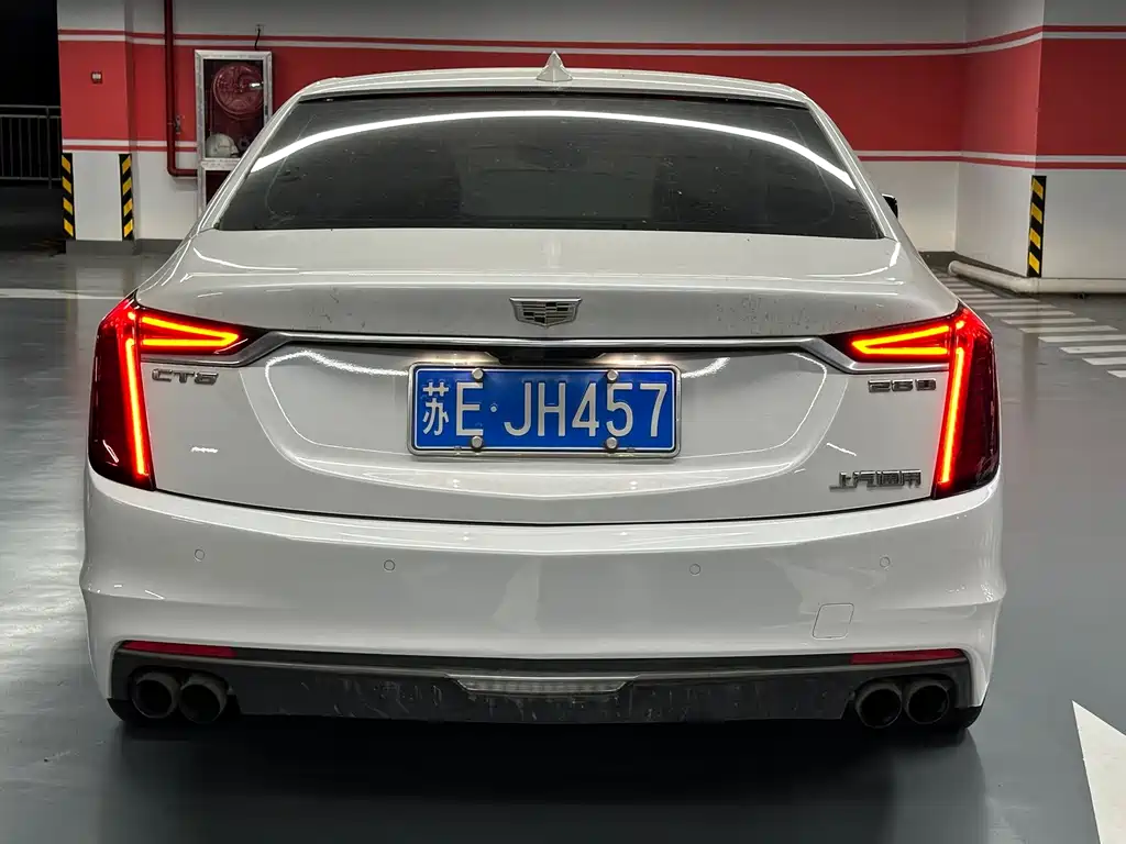 Cadillac CT6 — фото 4