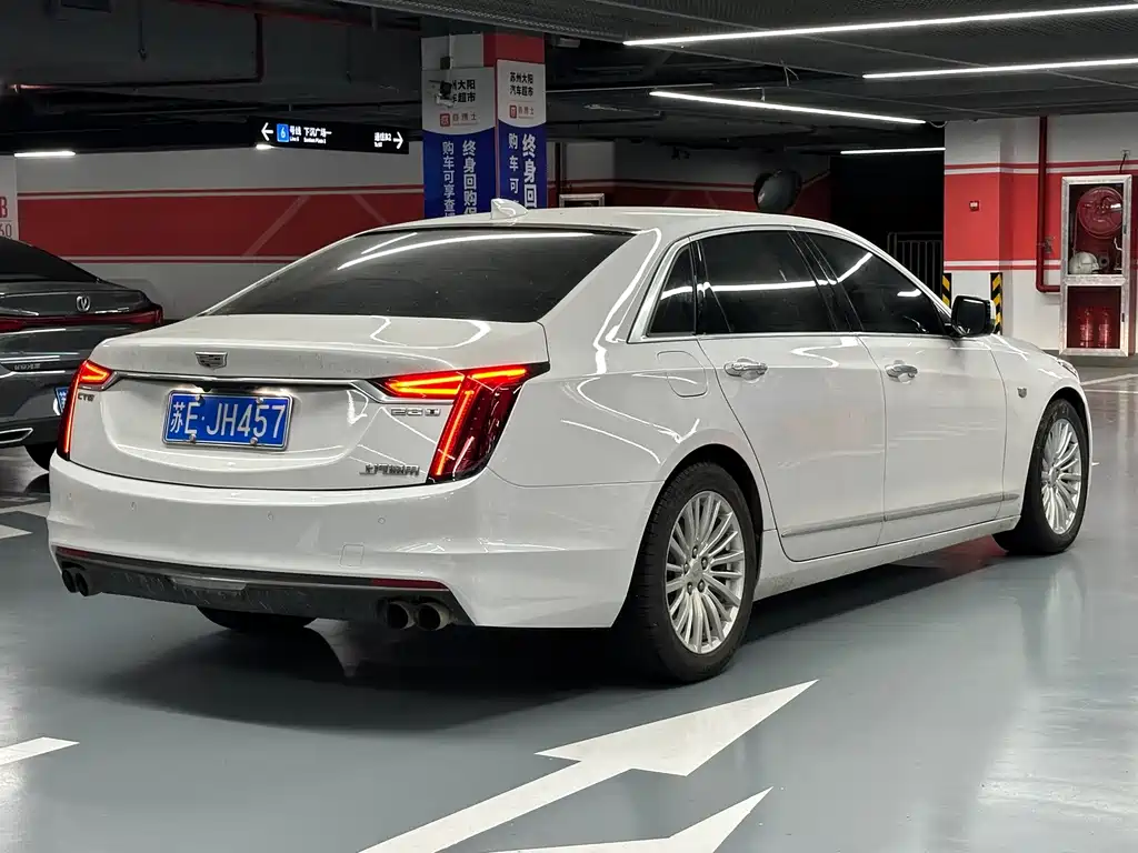 Cadillac CT6 — фото 5