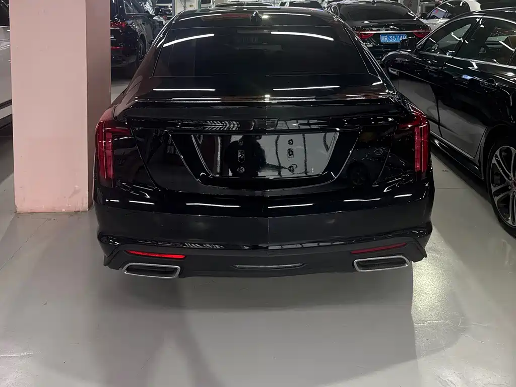 Cadillac CT5 — фото 9