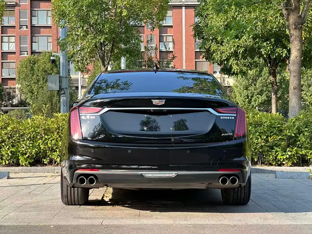 Cadillac CT6 — фото 4