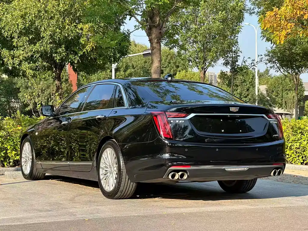 Cadillac CT6 — фото 5