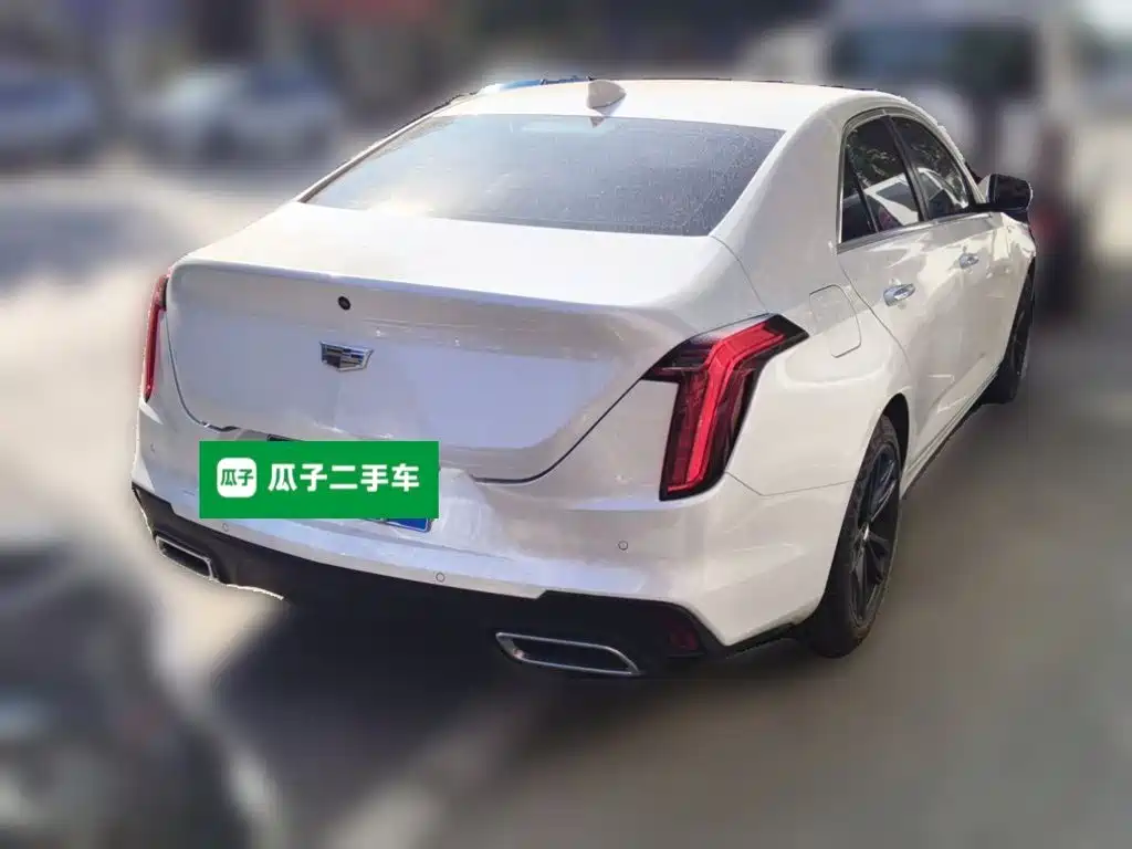 Cadillac CT4 — фото 4