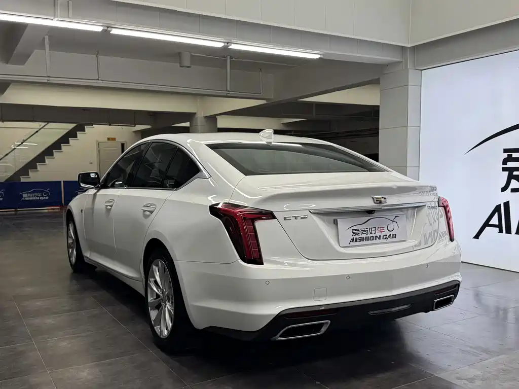 Cadillac CT5 — фото 5