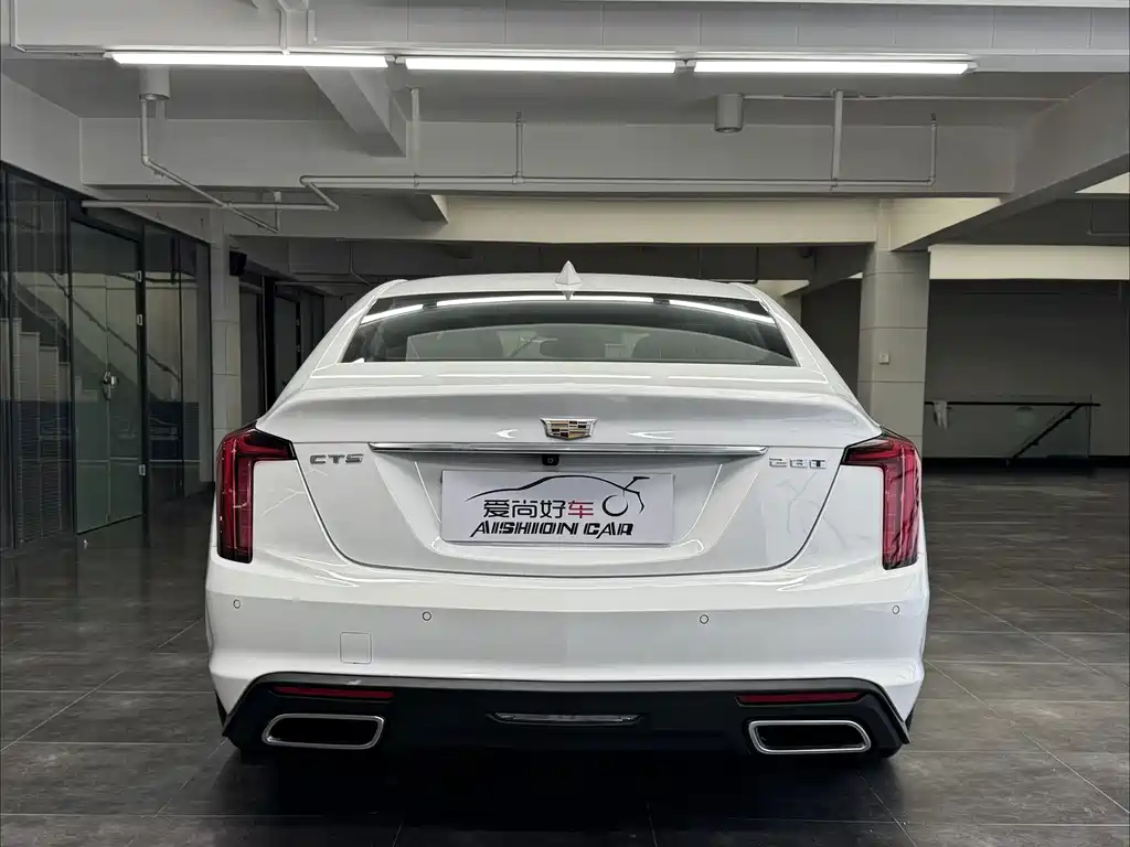 Cadillac CT5 — фото 6
