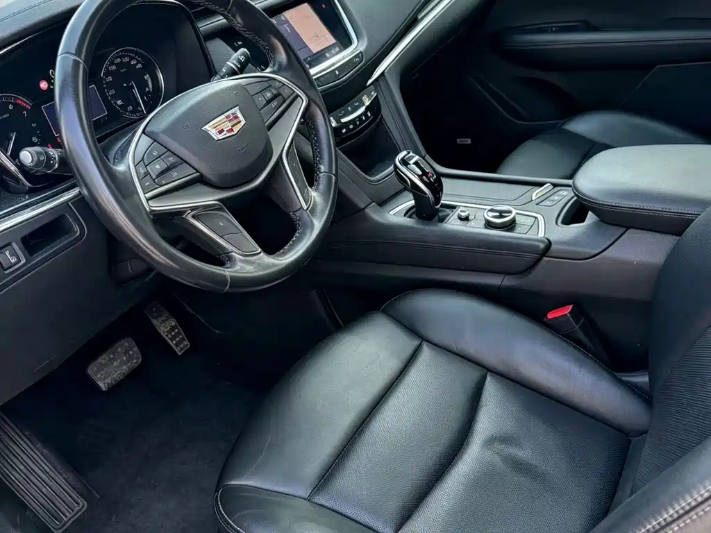 Cadillac XT5 — фото 4