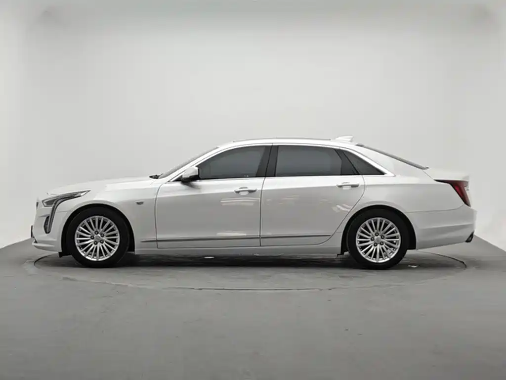 Cadillac CT6 — фото 5
