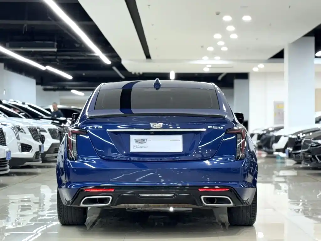 Cadillac CT5 — фото 4