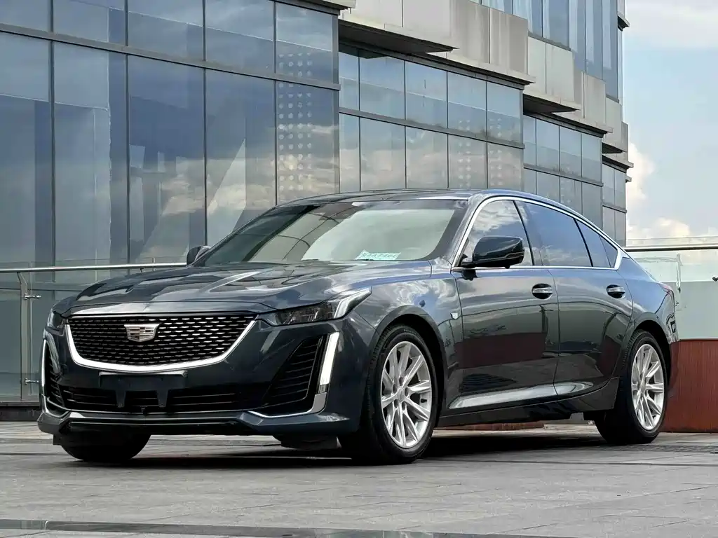 Cadillac CT5 — фото 17