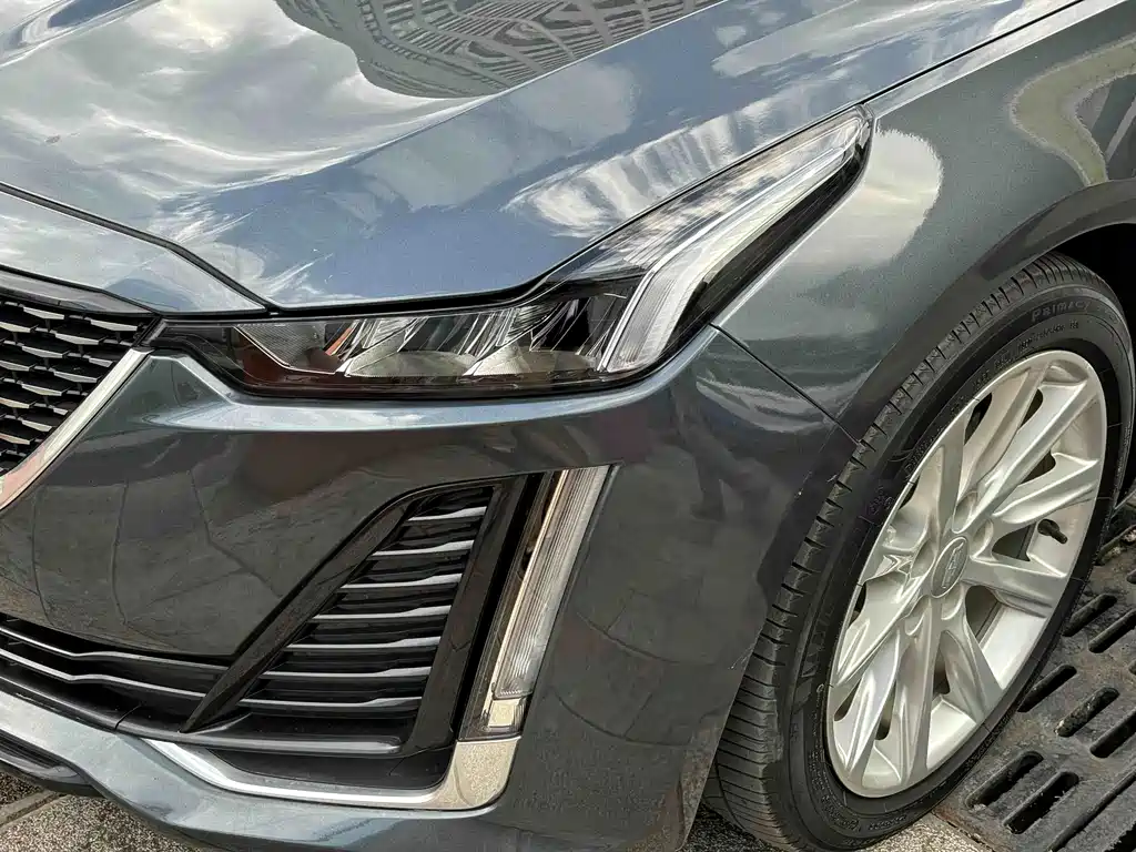 Cadillac CT5 — фото 10