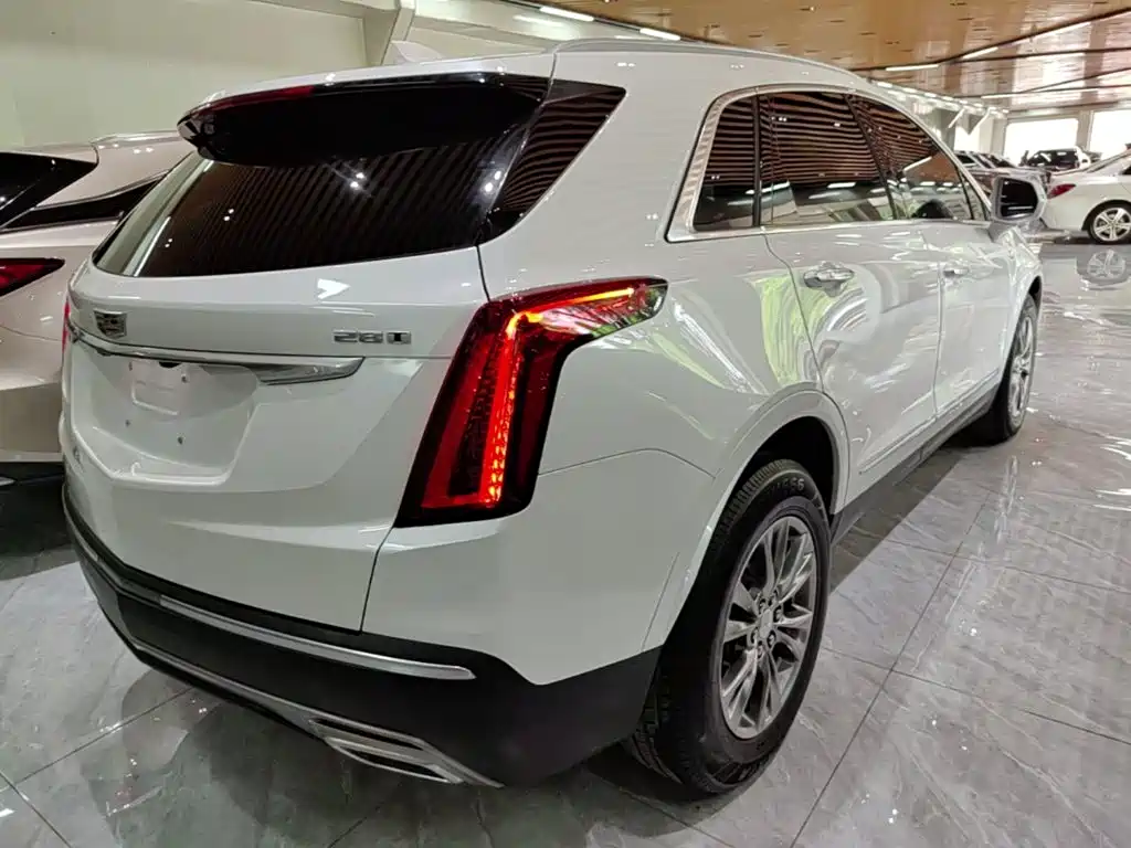Cadillac XT5 — фото 7