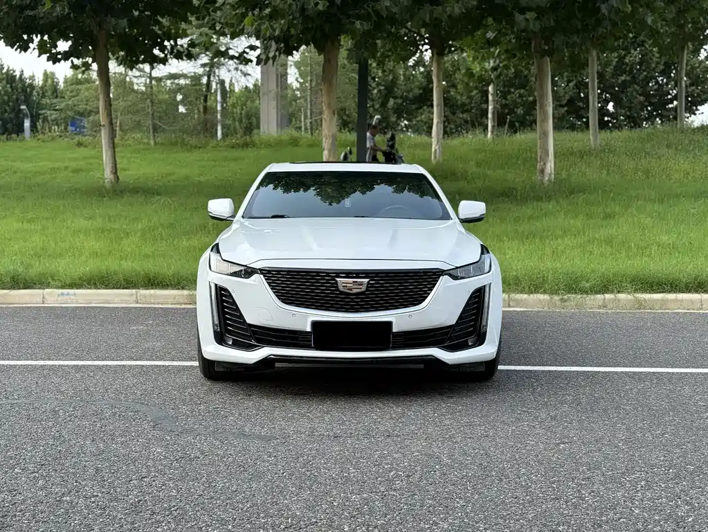 Cadillac CT5 — фото 3