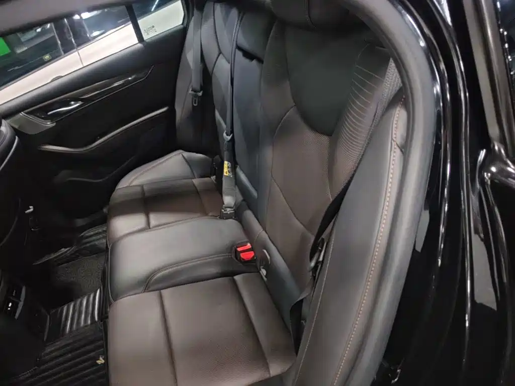Cadillac CT5 — фото 17