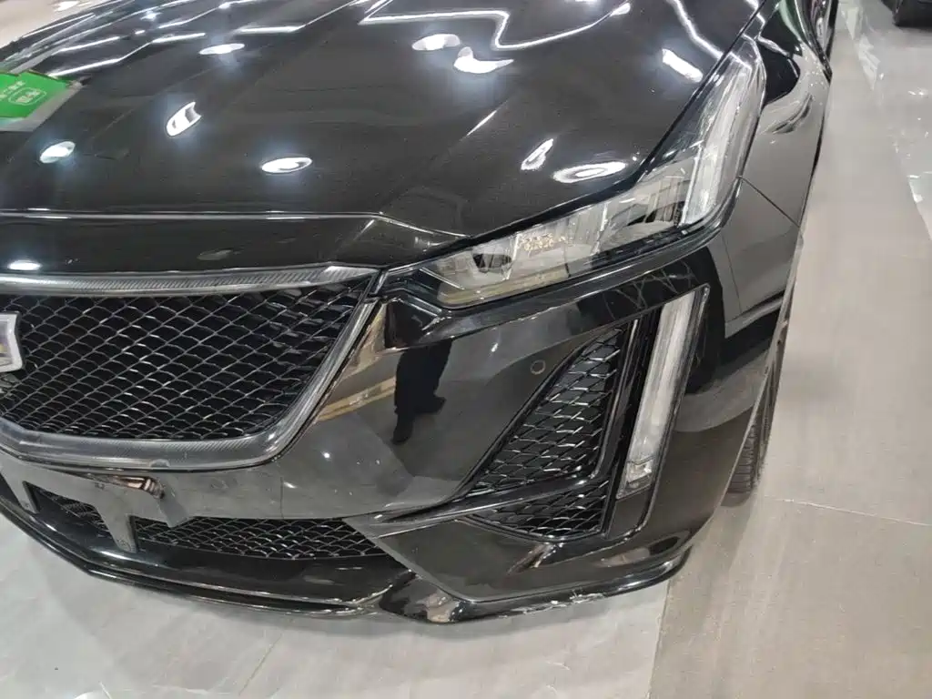 Cadillac CT5 — фото 24