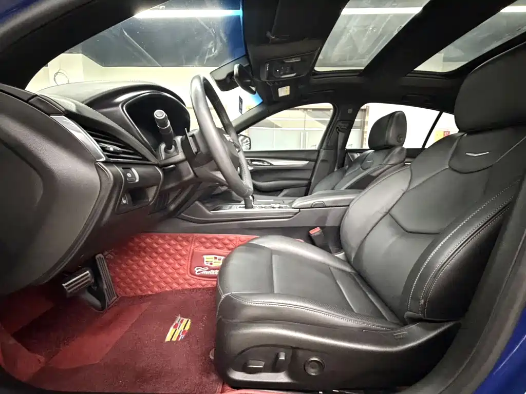 Cadillac CT5 — фото 4