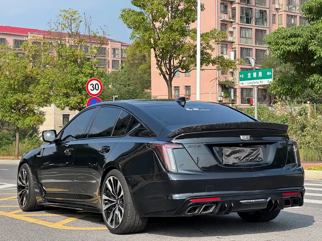 Cadillac CT5 — фото 4